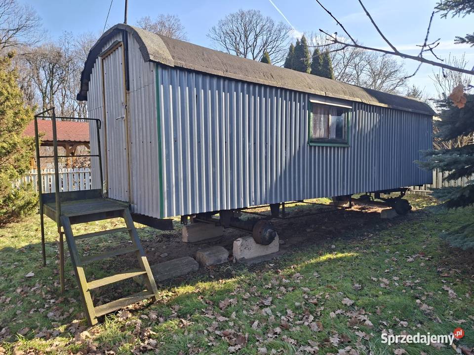 sprzedam barakowóz łódzkie Moszczenica