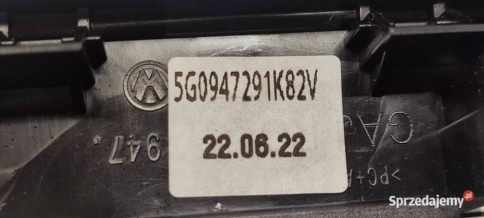 VW TIGUAN II LAMPKA PODSUFITKI 5G0947291K Motoryzacja dolnośląskie