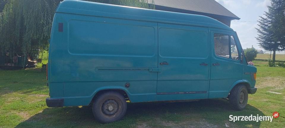 Mercedes 310 Michałowice