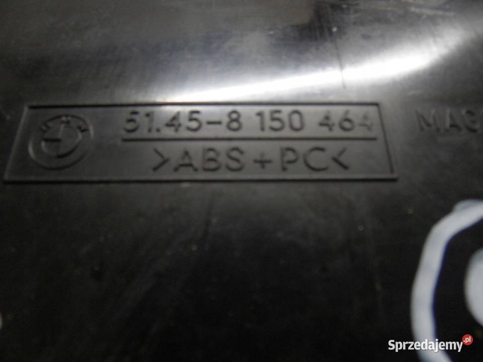 BMW E38 LIFT 01r dolny schowek w przedniej desce osobowe