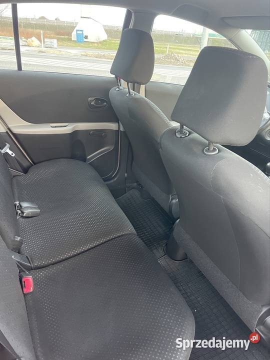 Toyota Yaris 133 niski przebieg Polski salon Radzymin sprzedam