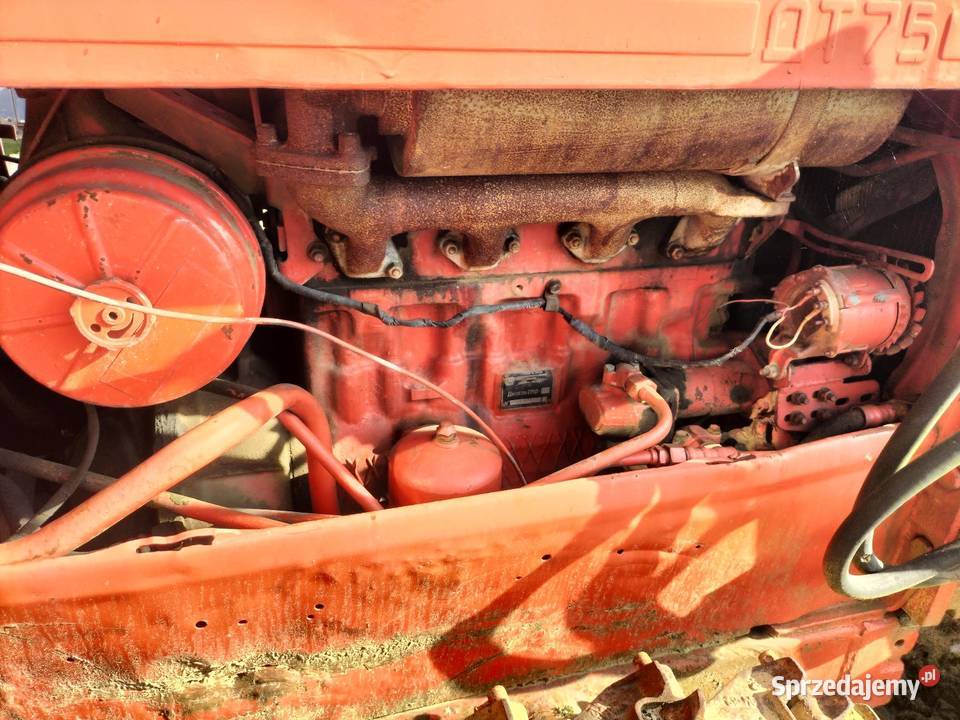 Spycharka gąsienicowa DT75 Spycharki Rzeszów