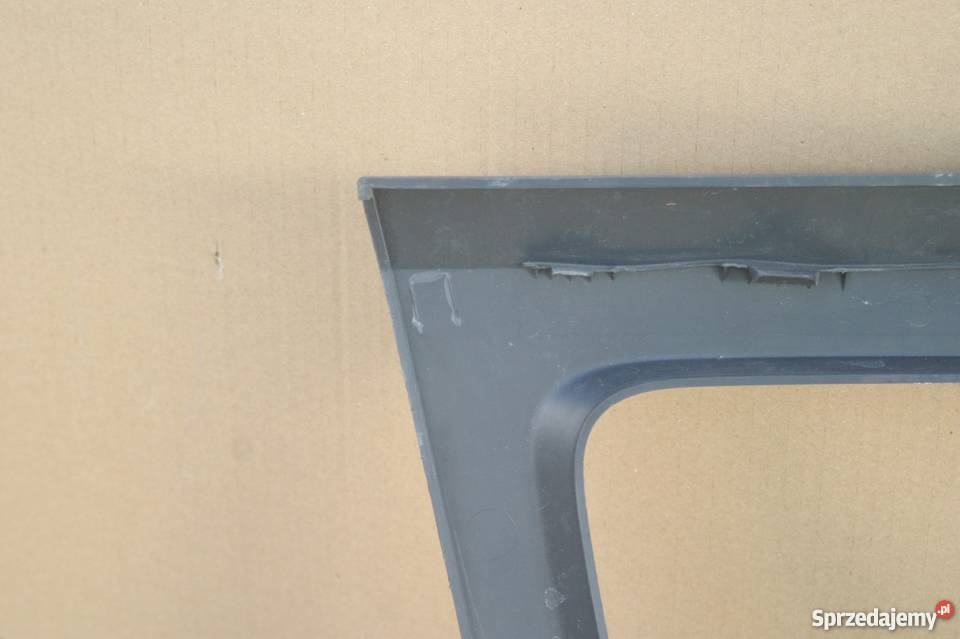 MERCEDES ATEGO OKULAR NAROŻNIK ZDERZAKA PRAWY Bieleń