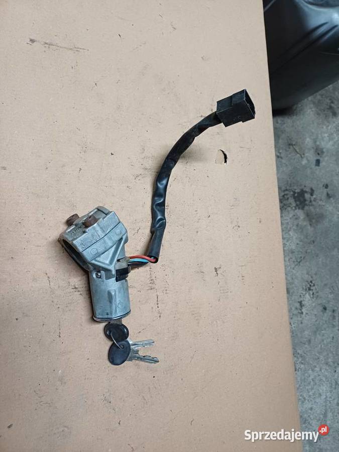 Stacyjka Fiat 126p 125p Polonez 4 piny 2 osobowe Łowicz