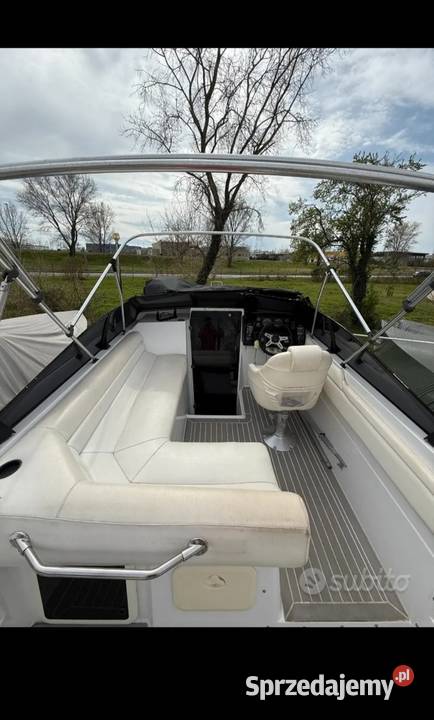 Bayliner jacht motorowy motorówka