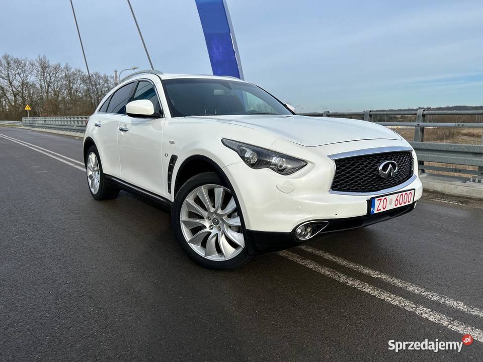 Infiniti QX70 uszkodzony silnik panewki 37 L V6 automatyczna