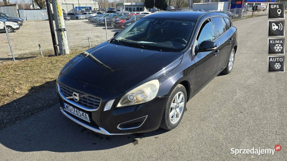 Volvo V60 Lekko Uszkodzony sprawny Jeżdżący I czujnik parkowania Karczew