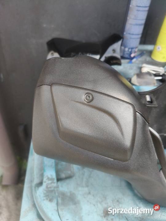 Piaggio x8 Xevo obudowa kierownicy