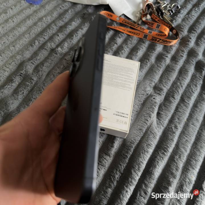 iPhone 15 Pro 256 w stanie sprzedaż prywatna