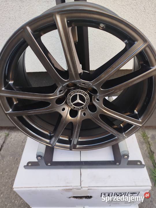 A899Alufelgi uzywane 18 5x112 8J Et 325 Średnica 18" Bąków