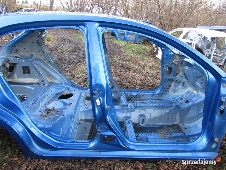 PRÓG SŁUPEK PRAWY BOK 44J MAZDA 2 DJ