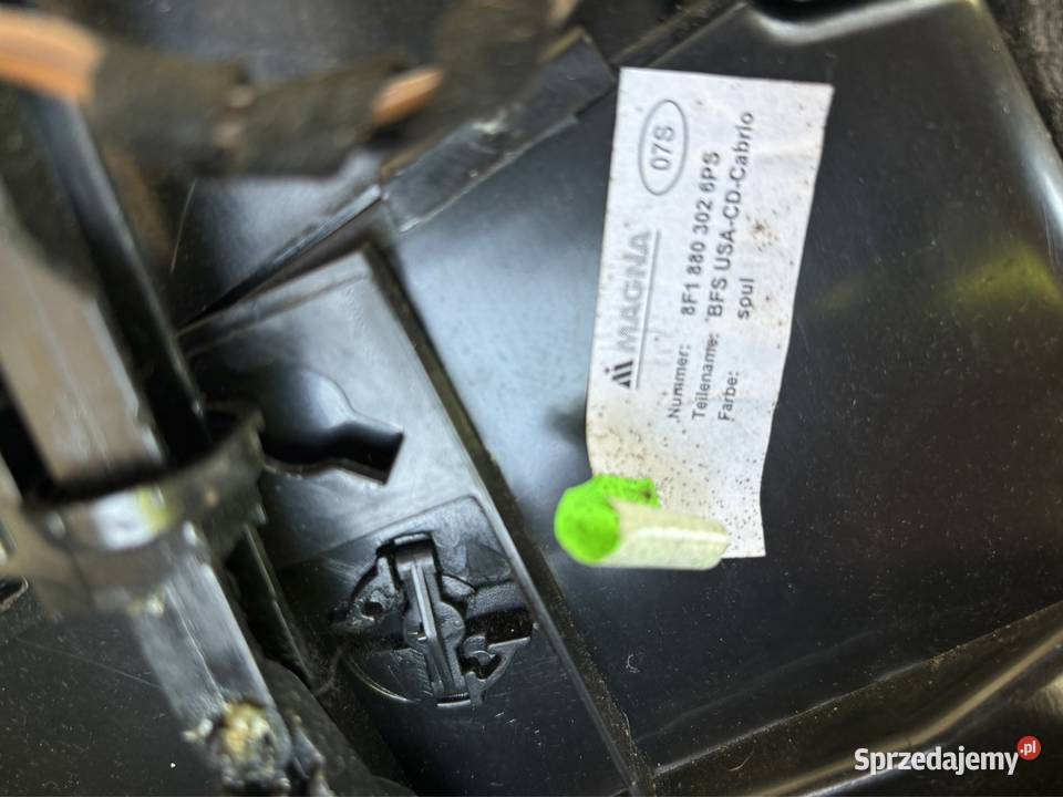 Audi schowek konsoli pasażera 8f1 880 302 osobowe łódzkie Tomaszów Mazowiecki
