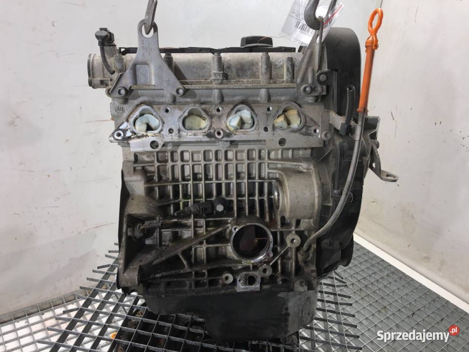 SILNIK VW 14 80 CGG 0814 GOLF VI podkarpackie