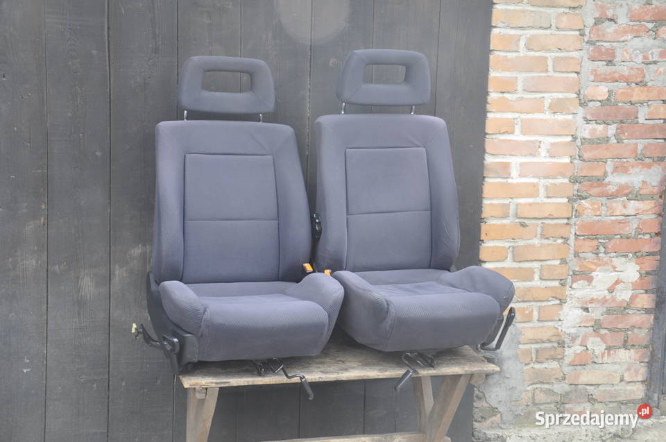 Fotele Para Czarne Audi 80 B4 Kubełki Pół sprzedam