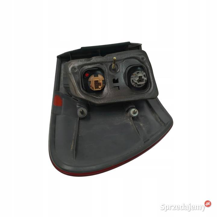 LAMPA PRAWA Toyota Avensis Verso II 20012006 lubelskie Chełm