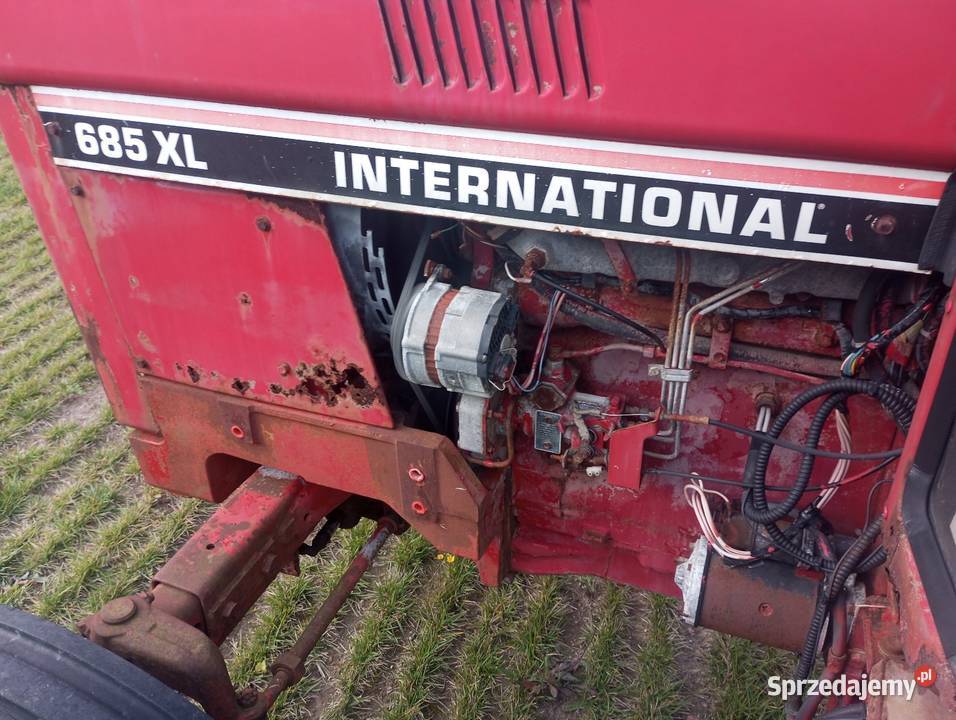International 685 Buk