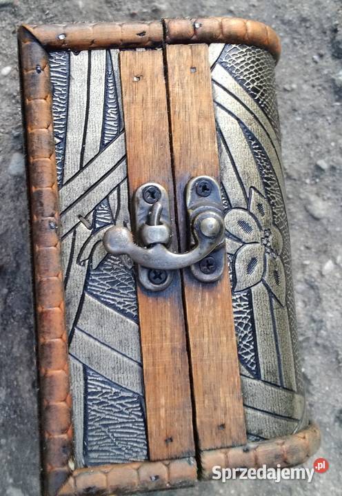 Sprzedam kuferek drewniany z zamknięciem Kwidzyn sprzedam