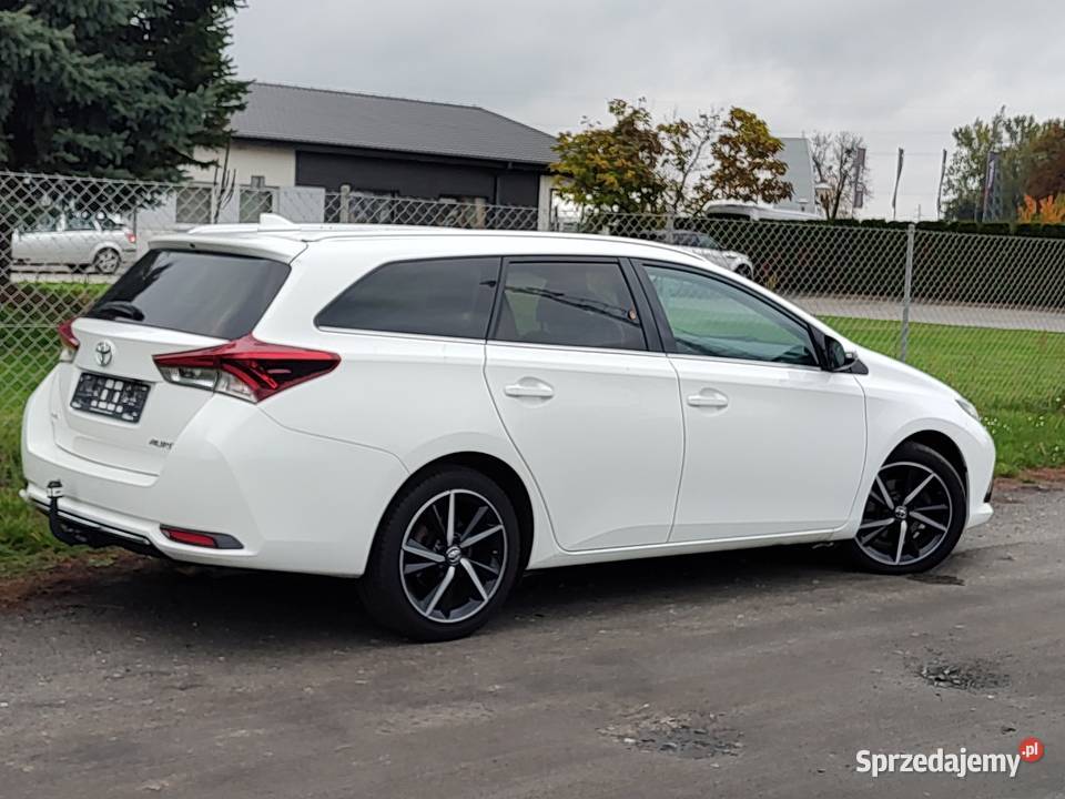 TOYOTA AURIS 16 D4D Leszno sprzedam