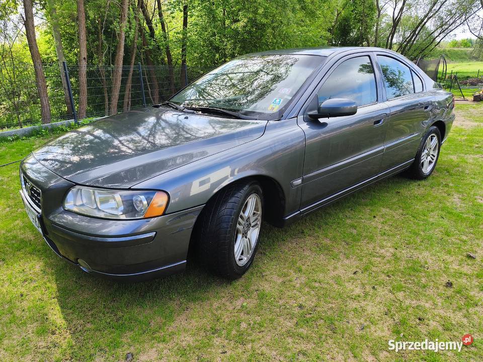 VOLVO S60 24 D5 2006 LIFT MOMENTUM 136kW 198KM Białystok