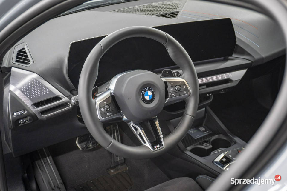 BMW 120 BMW 120 Dostępny ręki F70 2024 szary BMW Łódź