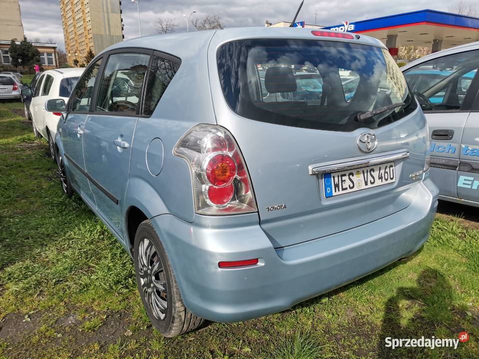 7 osobowa Toyota Corolla Verso z Niemiec wersja ASR (kontrola trakcji)