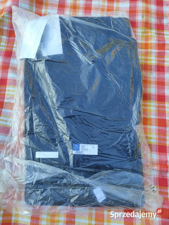 Dywaniki OE Mercedes CLS W219 C219 W211 S211 Bolewice