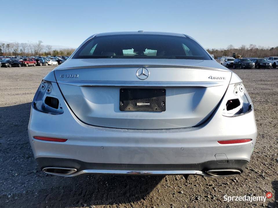2016 MERCEDESBENZ E 300 4MATIC Samochody osobowe Częstochowa