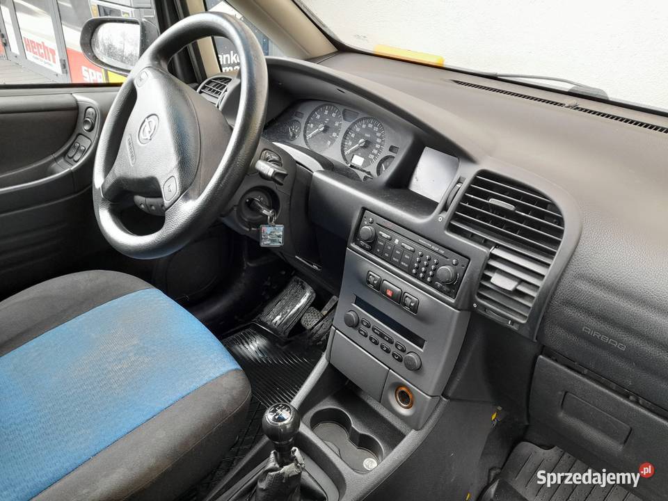 Opel Zafira 18 benzyna LPG 7 osobowy