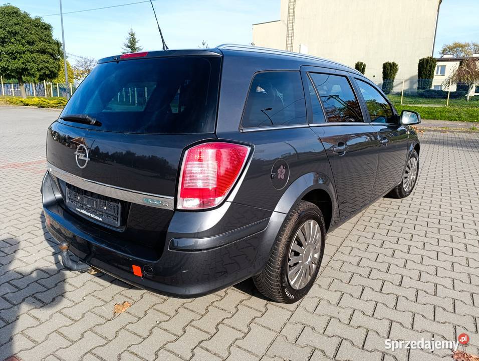 Opel Asra H kombi 2010r 14 benzyna bezwypadkowy manualna śląskie Koziegłowy sprzedam