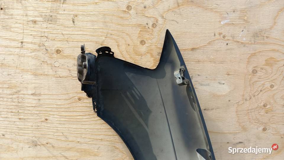 AUDI A3 8P LIFT BŁOTNIK PRZÓD PRAWY LY9B osobowe Zbierkowo