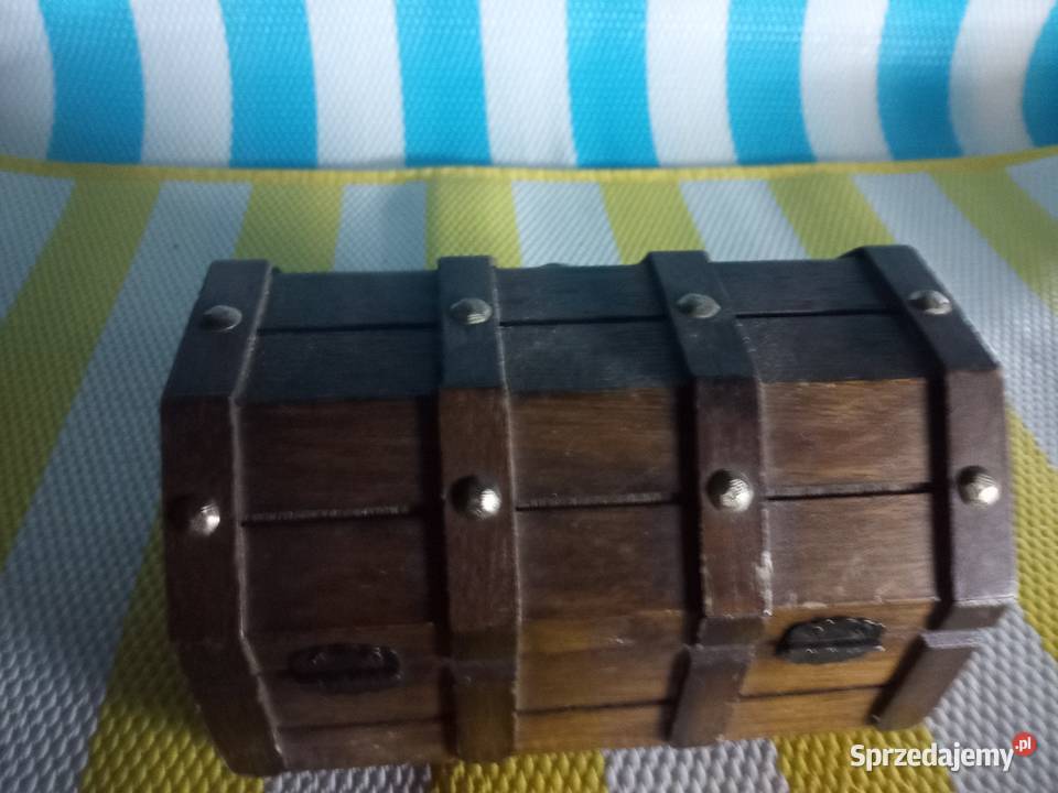 Szkatułkę sprzedam Borówno