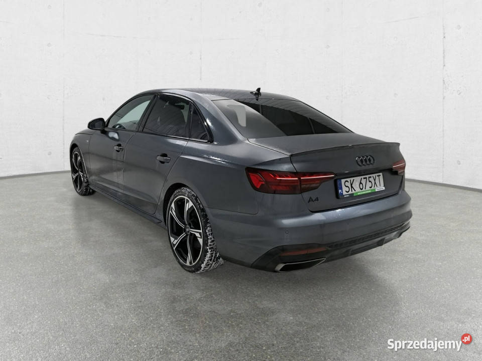 Audi A4 Limousine B9 2015 Komorniki