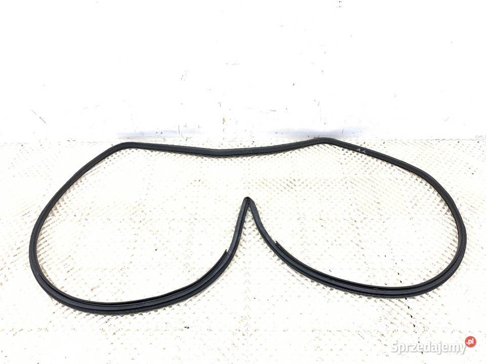 USZCZELKA DRZWI TYŁ PRAWA TOYOTA RAV 4 IV SUV podkarpackie