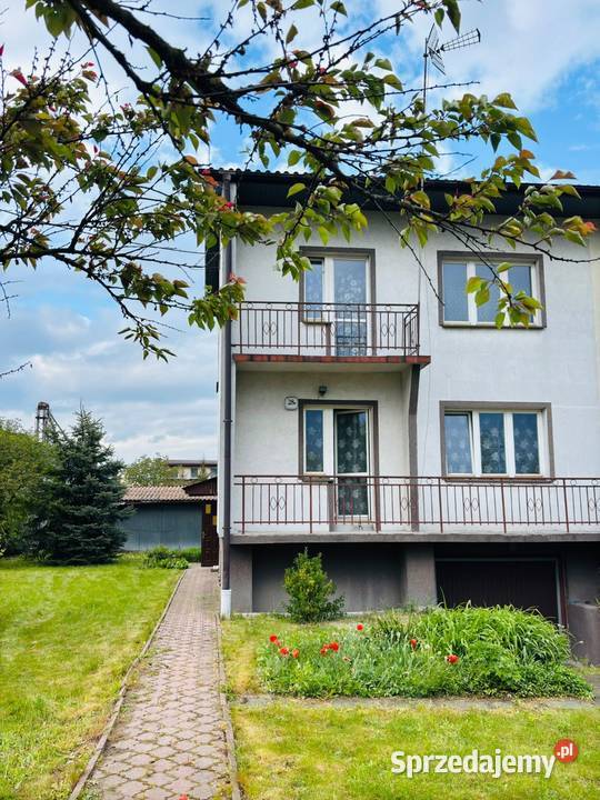 Dom Połowa Bliźniaka asfalt