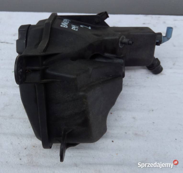 ZBIORNICZEK WYRÓWNAWCZY PŁYNU BMW E81 E87 E90