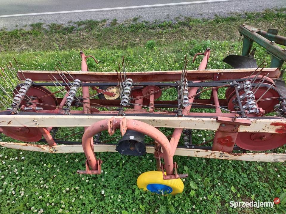 przewracarka do siana taśmowa Akpil