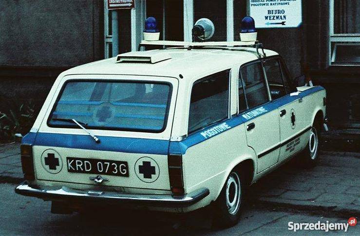 kogut lampa ostrzegawcza karetki prl Rok produkcji 1983