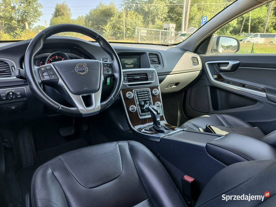 Volvo V60 20 diesel 150 automat skóra xenon nieuszkodzony Kęty