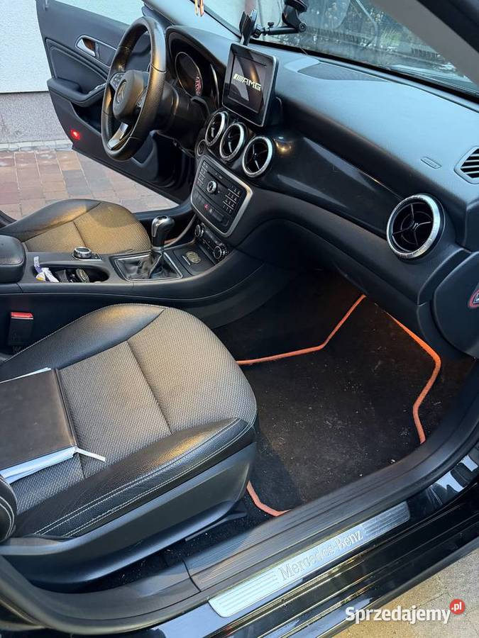 MercedesBenz CLA 180 d wyposażony w pakiet AMG diesel CLA Łęczyca