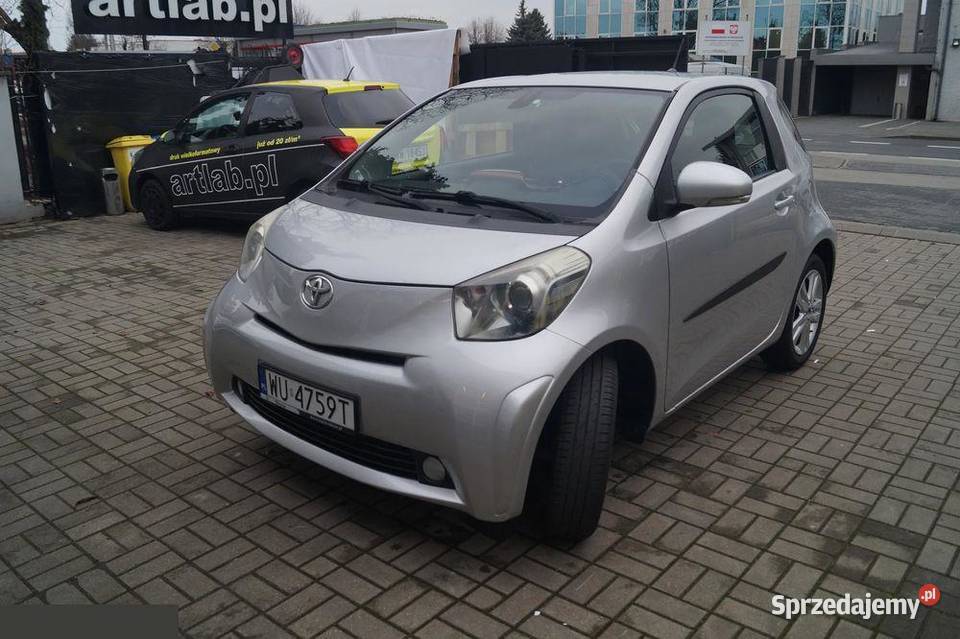 Toyota iQ 133 Plus CVT 98 2011r FV23 mazowieckie Warszawa