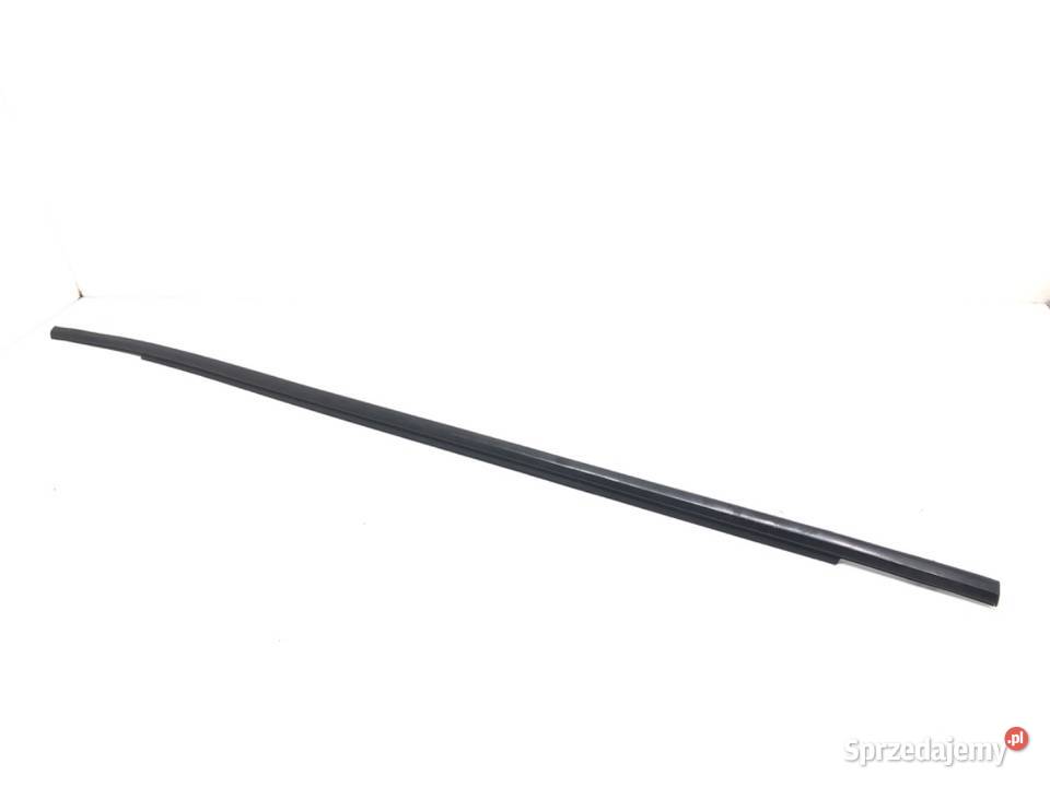 LISTWA ZGARNIAJĄCA PRZÓD PRAWA TOYOTA COROLLA Listwy podkarpackie