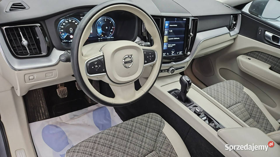Volvo XC 60 D3 Momentum Pro Z Polskiego Salonu asystent pasa ruchu Warszawa