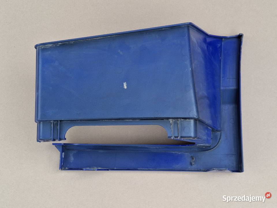 VOLVO FH4 FH5 OBUDOWA STOPNIA DOLNEGO PRAWA Bieleń