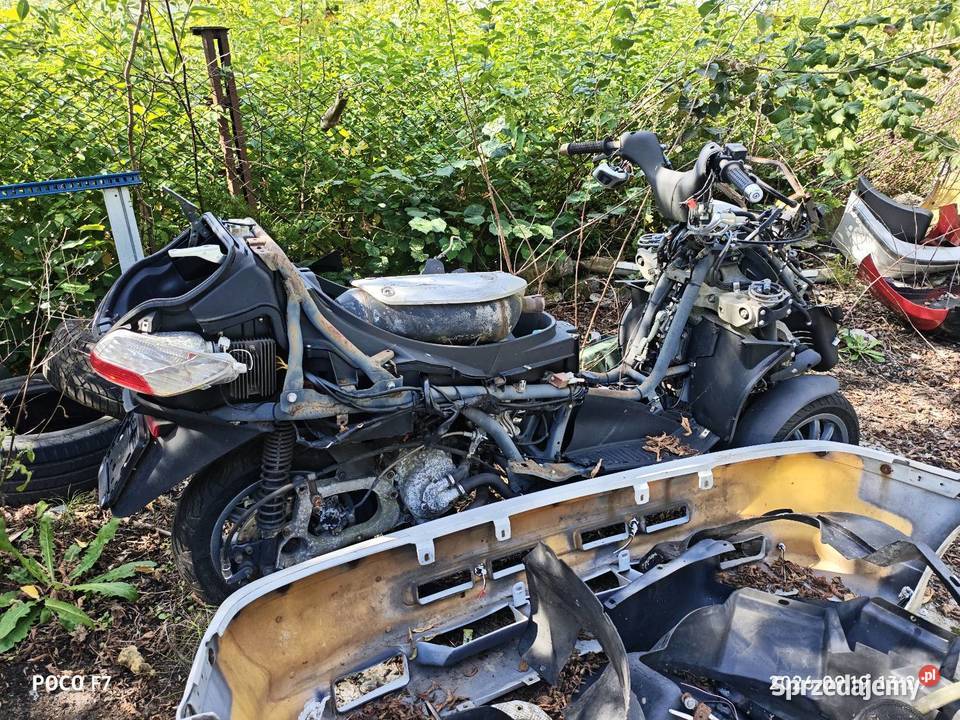 Piaggio MP3 300 Piaggio Motocykle, skutery, quady śląskie Łojki