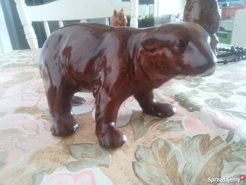 Figurki PRL tanio odcienie brązowego Pleszew