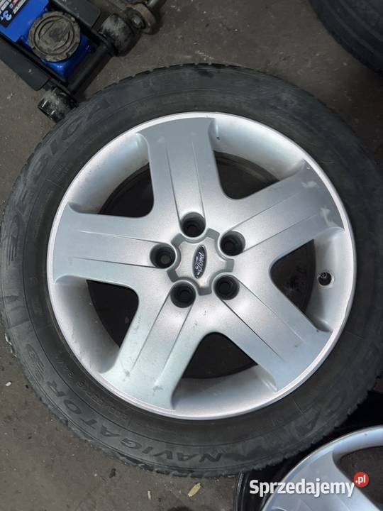 trzy strukturalne felgi ford koła opony Samochodowe opolskie Lubrza