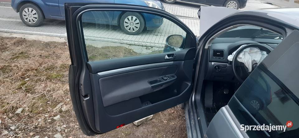 VW GOLF V 16 SR USZKODZONY sprzedam
