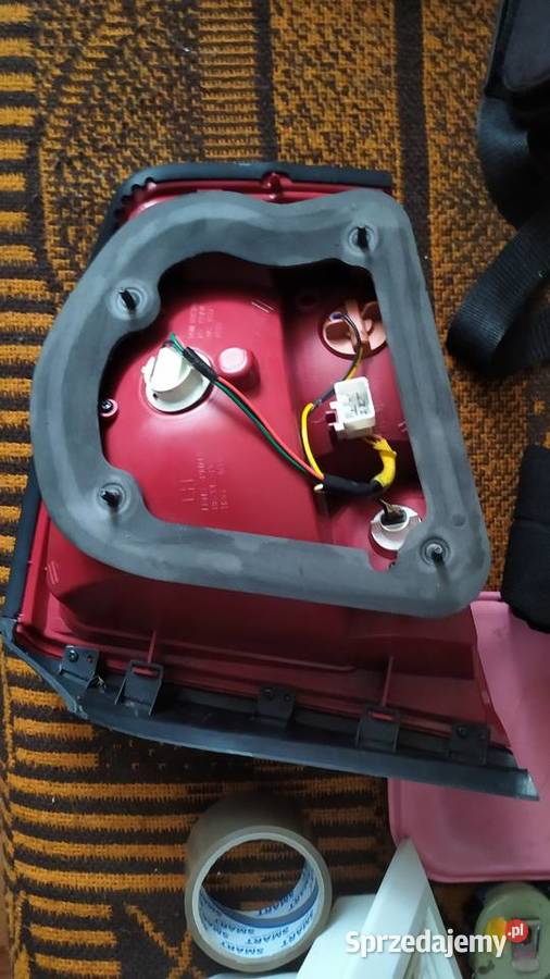 Lampa tylna lewa do Kia Ceranto Gołowierzchy