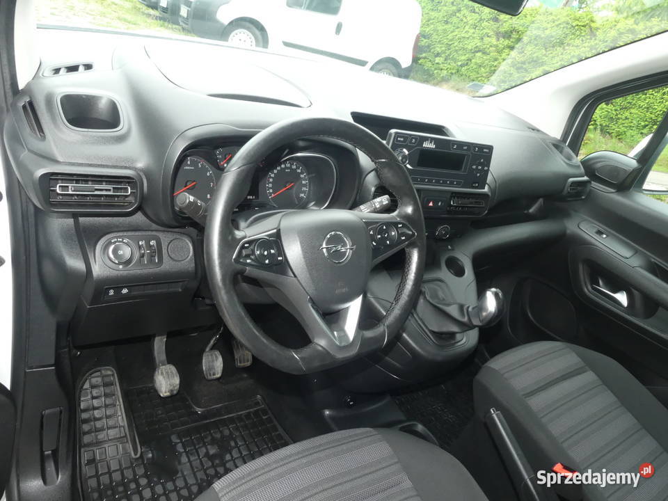 Opel Combo LIFE Maxi 2019r Salon 16 HDI Rok produkcji 2019 Iwkowa