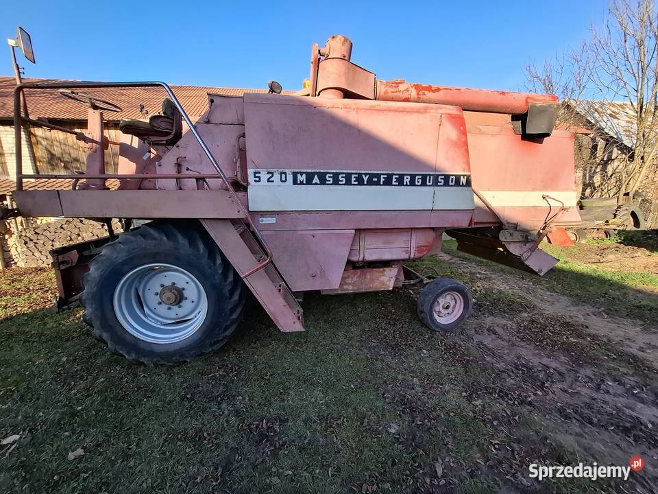 Kombajn Massey Ferguson 520 Zawalów